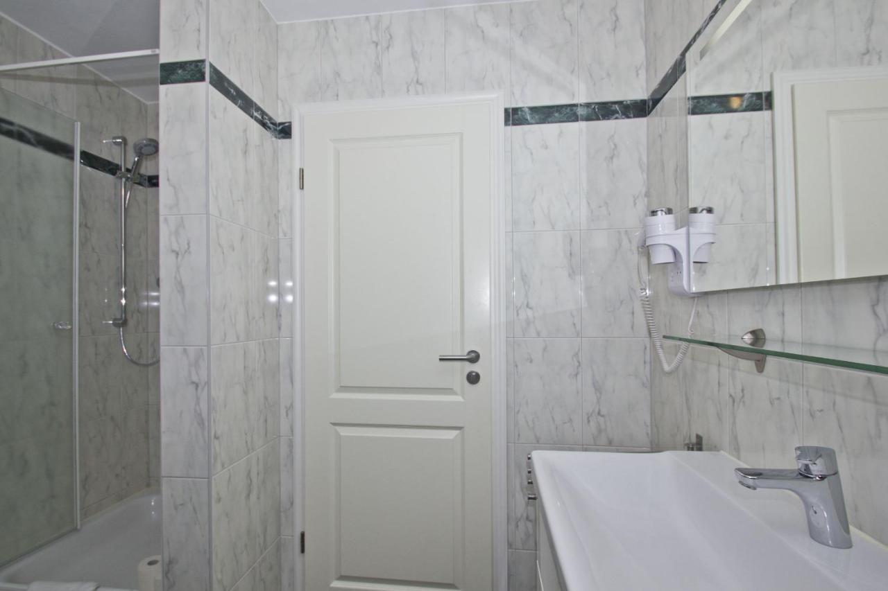 Mit Meerblick Und Balkon, Gratis Nutzung Vom Ahoi Erlebnisbad Und Sauna In Sellin - Meeresblick Fewo 33 Goehren  Extérieur photo